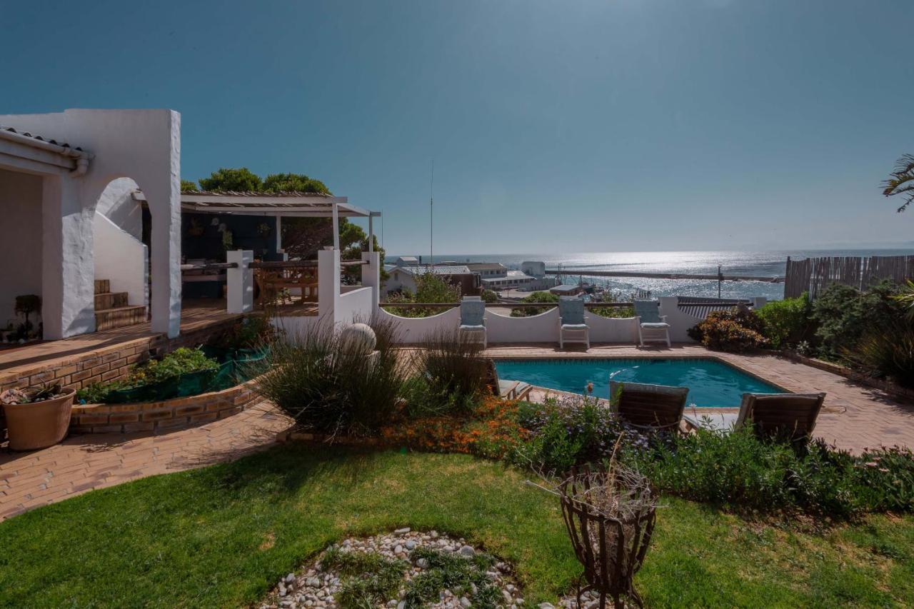 Saxon Lodge Gansbaai Exteriör bild