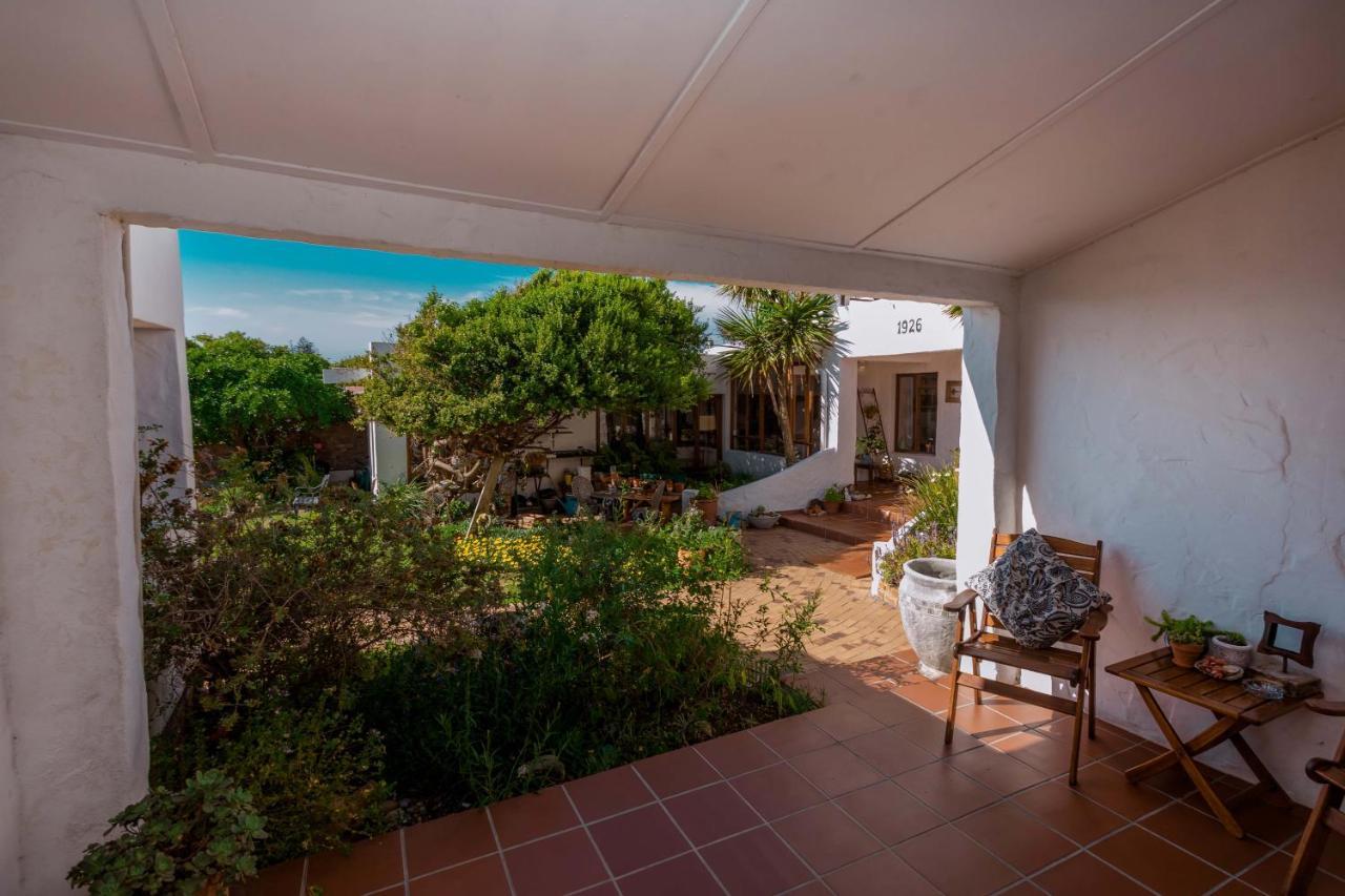 Saxon Lodge Gansbaai Exteriör bild