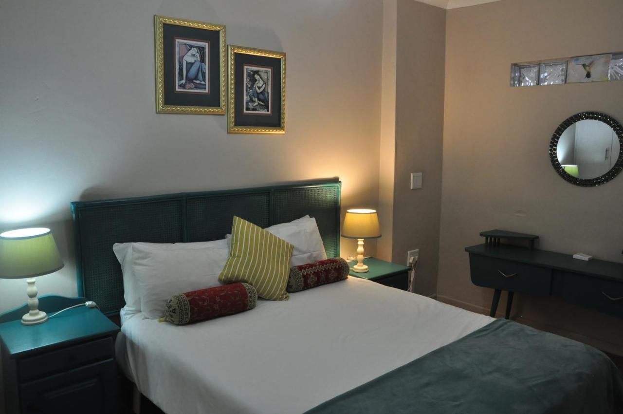Saxon Lodge Gansbaai Exteriör bild