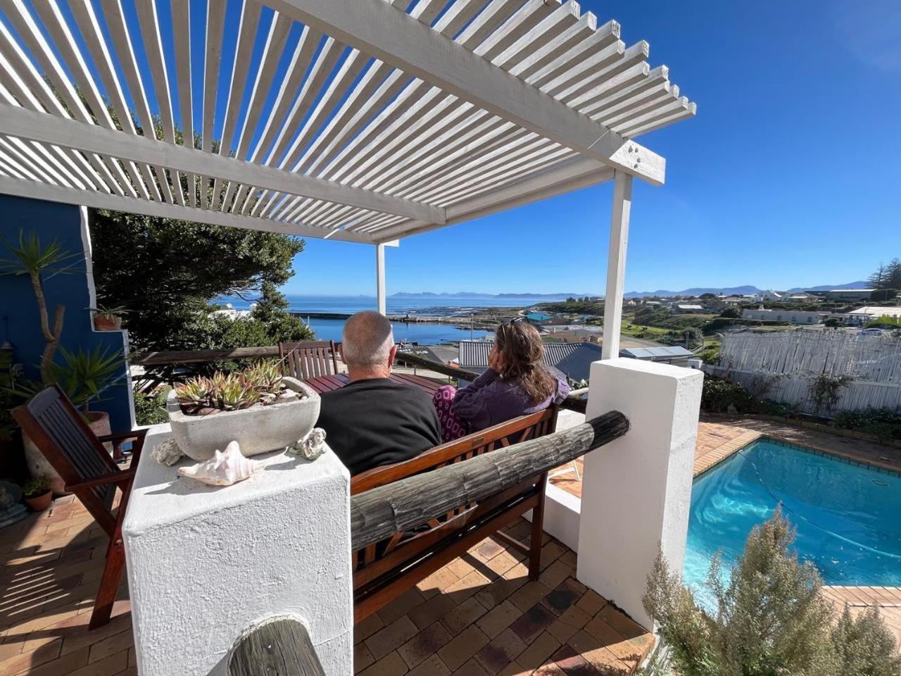 Saxon Lodge Gansbaai Exteriör bild