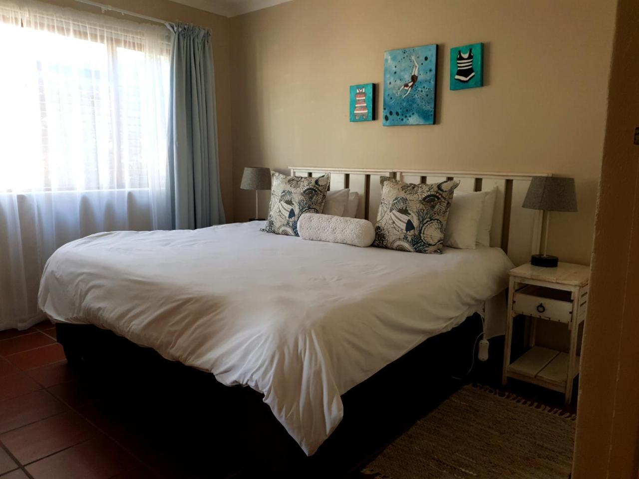 Saxon Lodge Gansbaai Exteriör bild