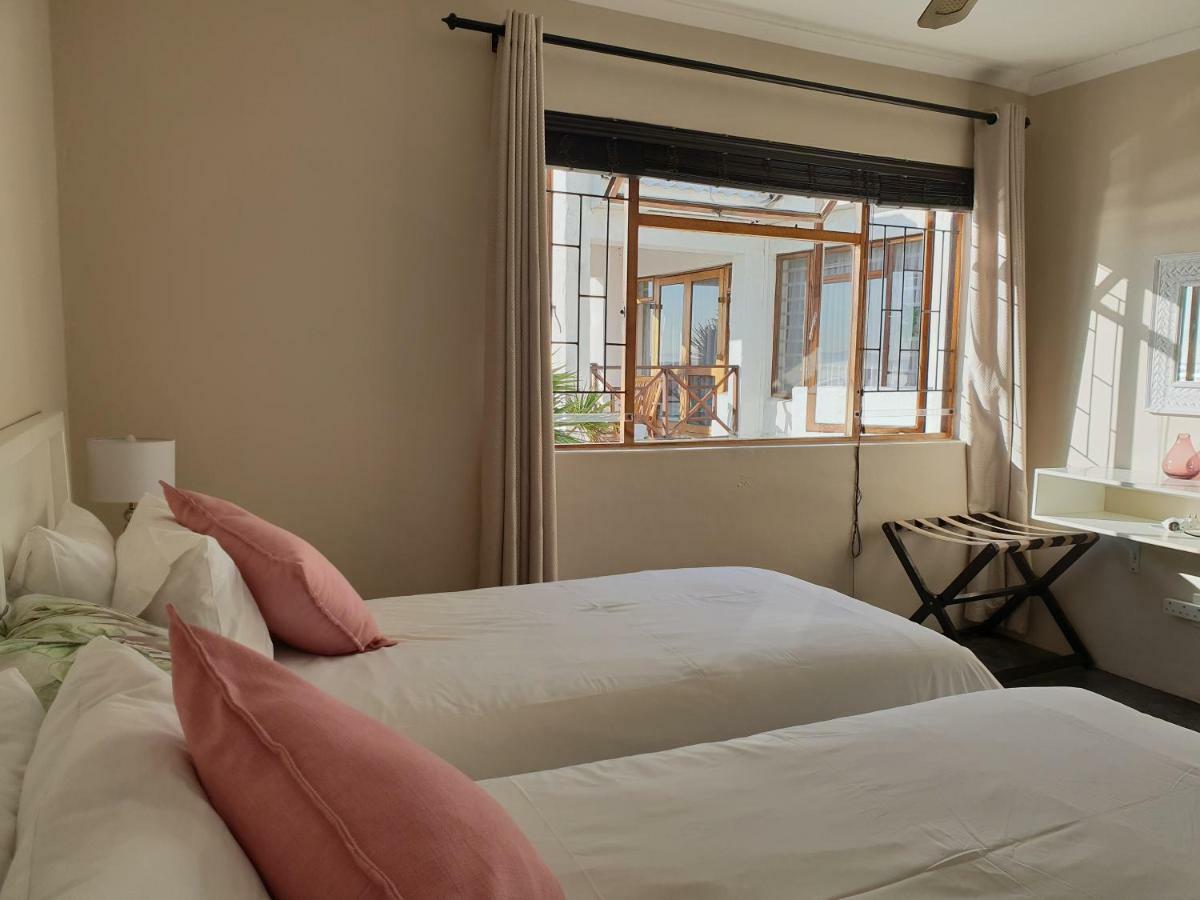 Saxon Lodge Gansbaai Exteriör bild