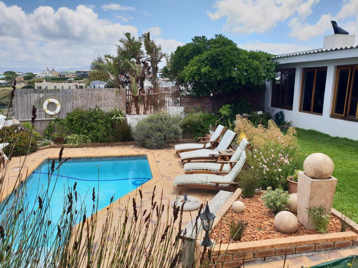 Saxon Lodge Gansbaai Exteriör bild