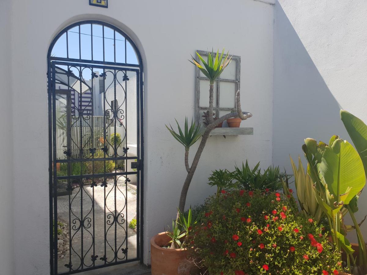 Saxon Lodge Gansbaai Exteriör bild