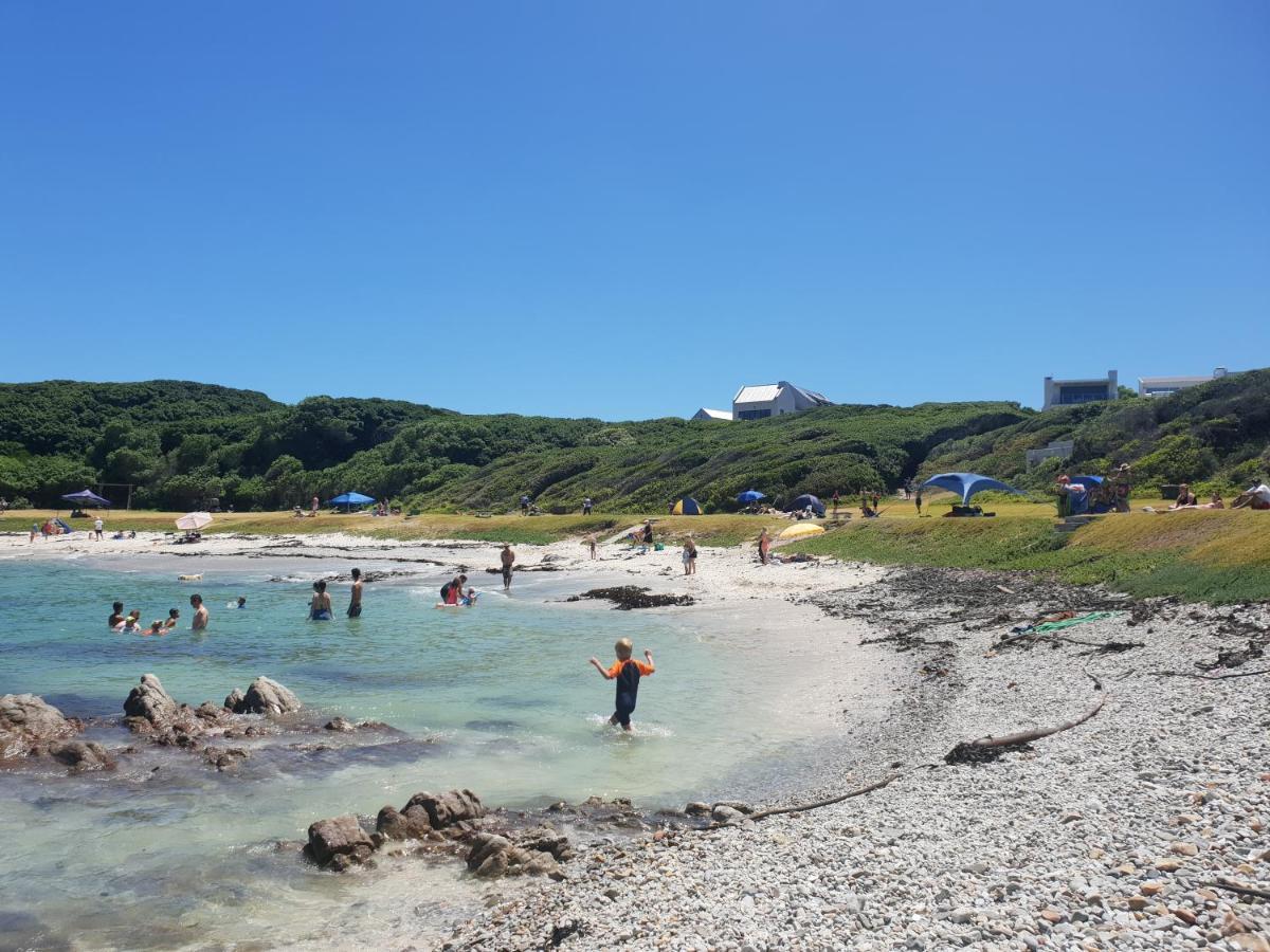Saxon Lodge Gansbaai Exteriör bild